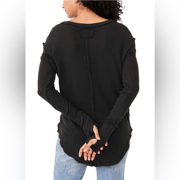 Free People NEW Oversized Cotton raw edge Long Sleeve Top - Picture 5 of 7